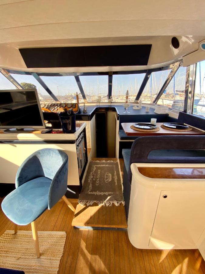 فندق باليرموفي  Panaby Houseboat المظهر الخارجي الصورة