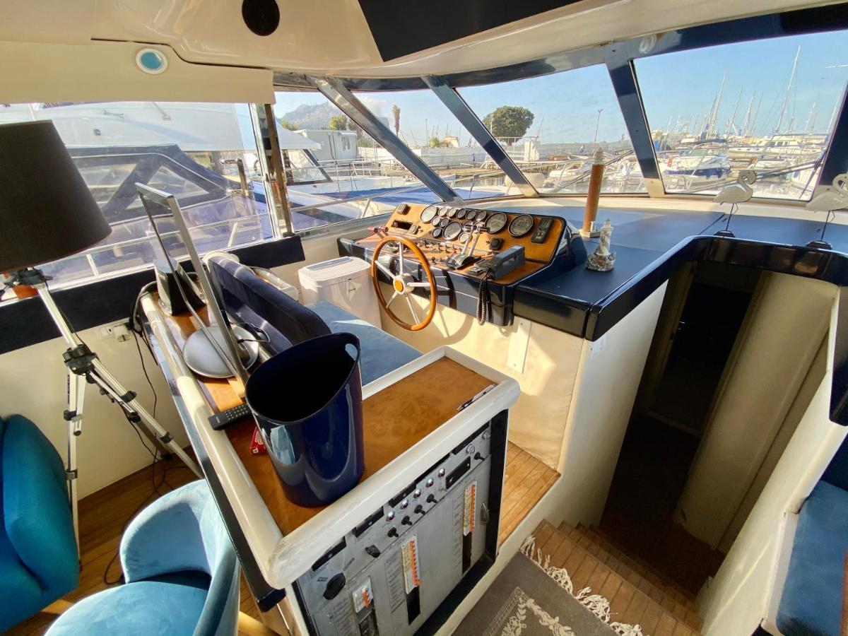 فندق باليرموفي  Panaby Houseboat المظهر الخارجي الصورة